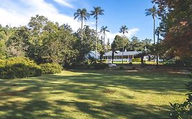 The Knoll Historic Guest Farm